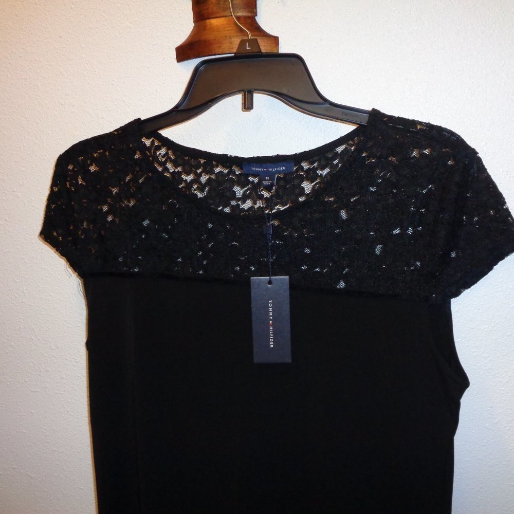 TOMMY Hilfiger Encore Black Lace Top t71h1473 Size Medium NWT - Picture 2 of 11